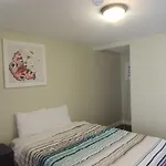 Sharp Motel