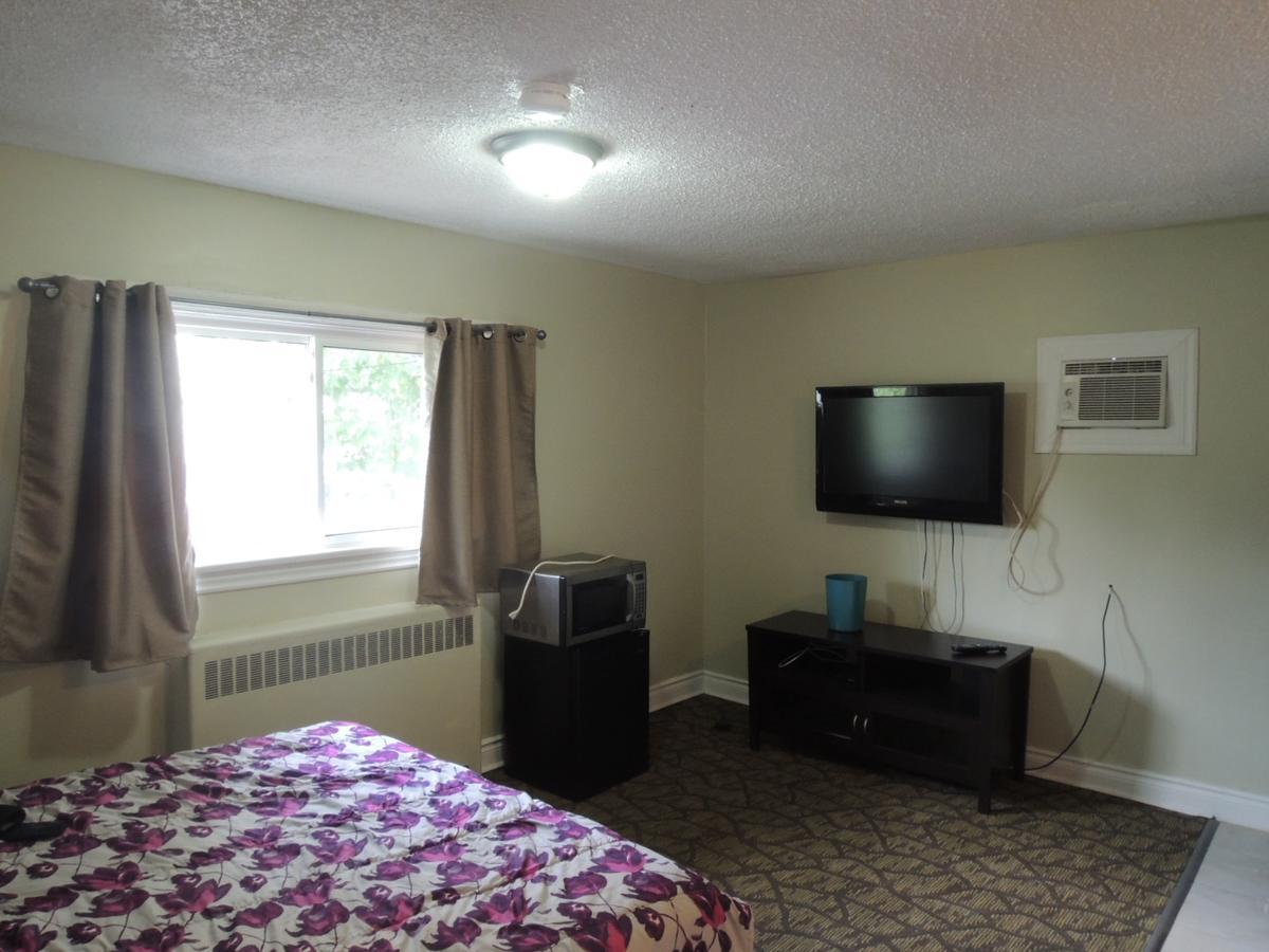 Sharp Motel Motel 2*